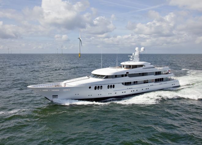 Feadship Trident