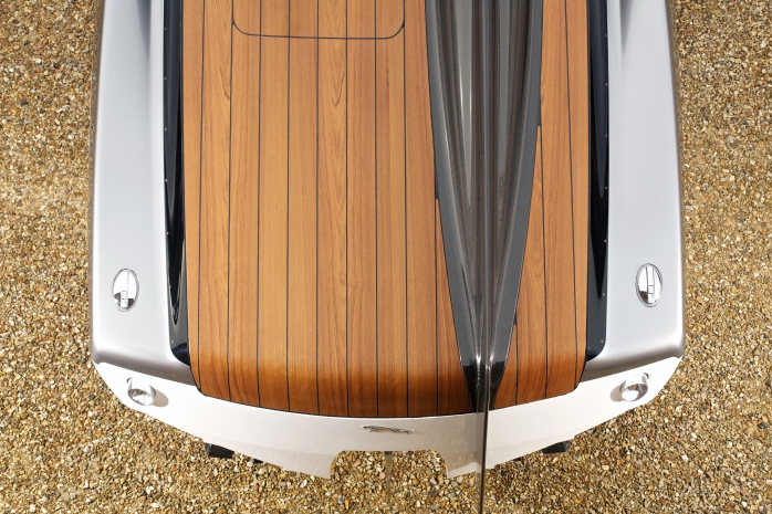 jaguar concept sports boat